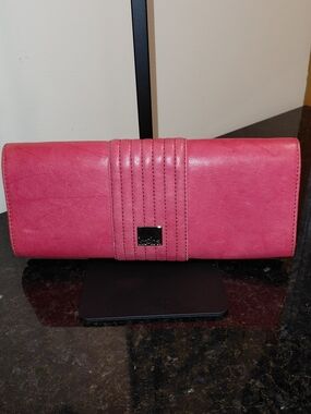 Y2K Kooba "Penelope" Pink Leather Clutch With Silver Hsrdware. VGC!💕💕